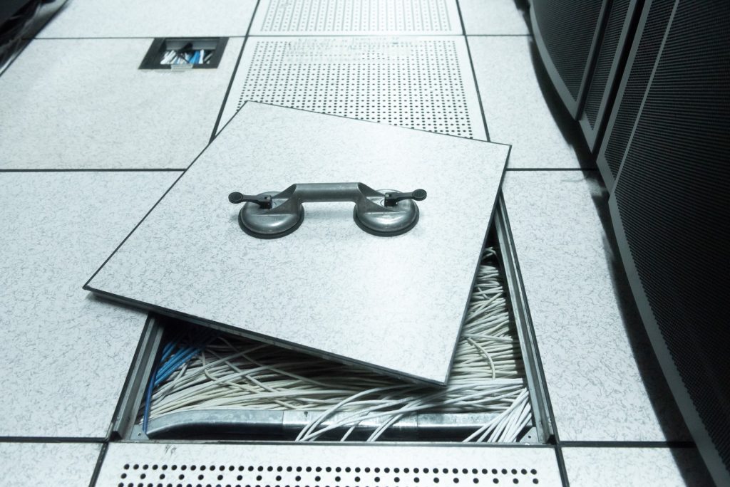 The Importance of Maintaining a Raised Access Floor in Data Centers